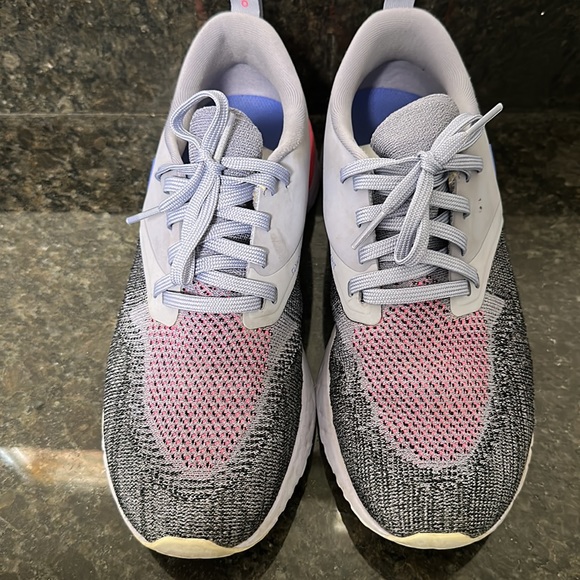 Women’s Nike Odyssey React - Picture 2 of 5